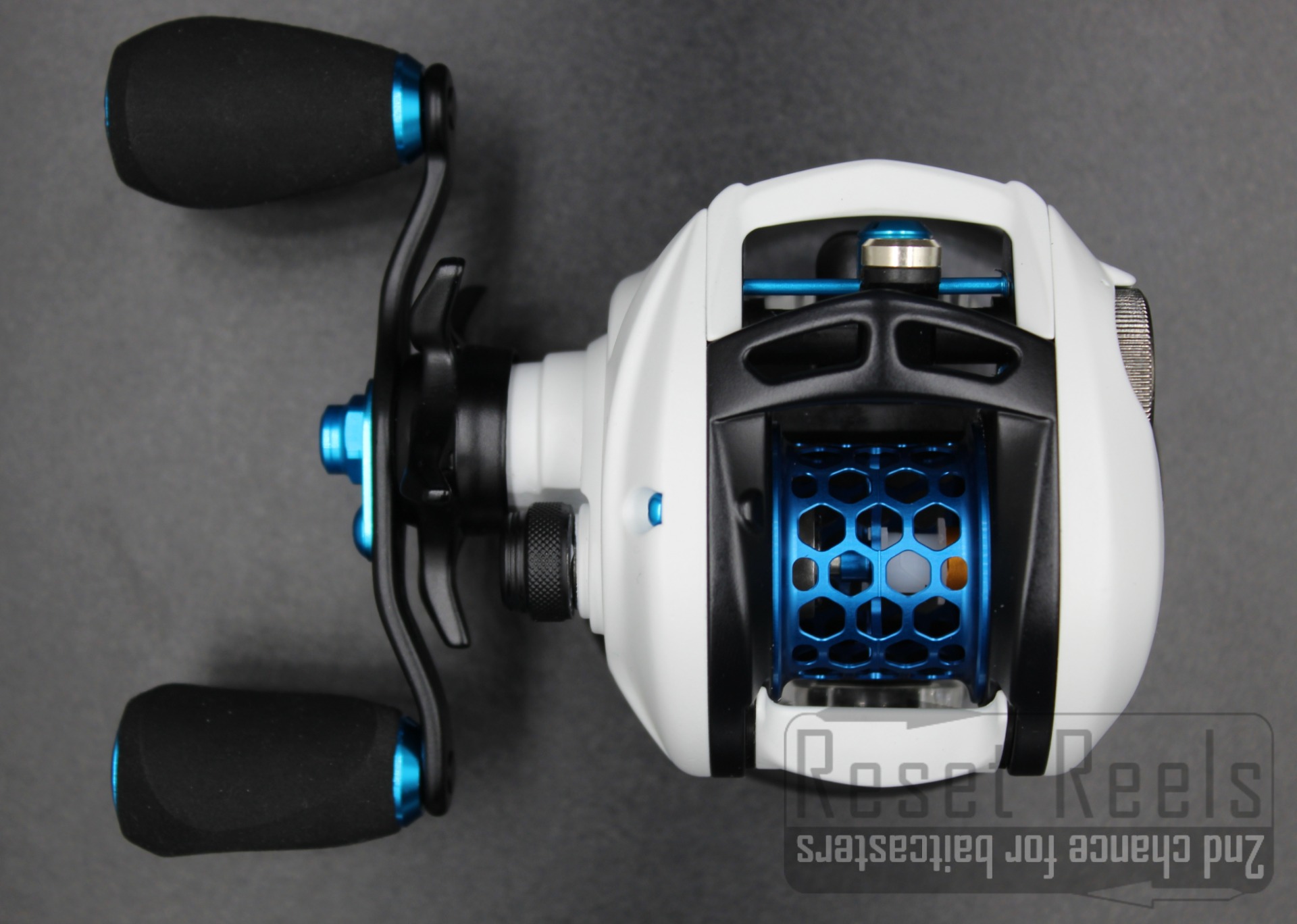 DAIWA ALPHAS 105 SV - SNOWFLAKE :: resetreels