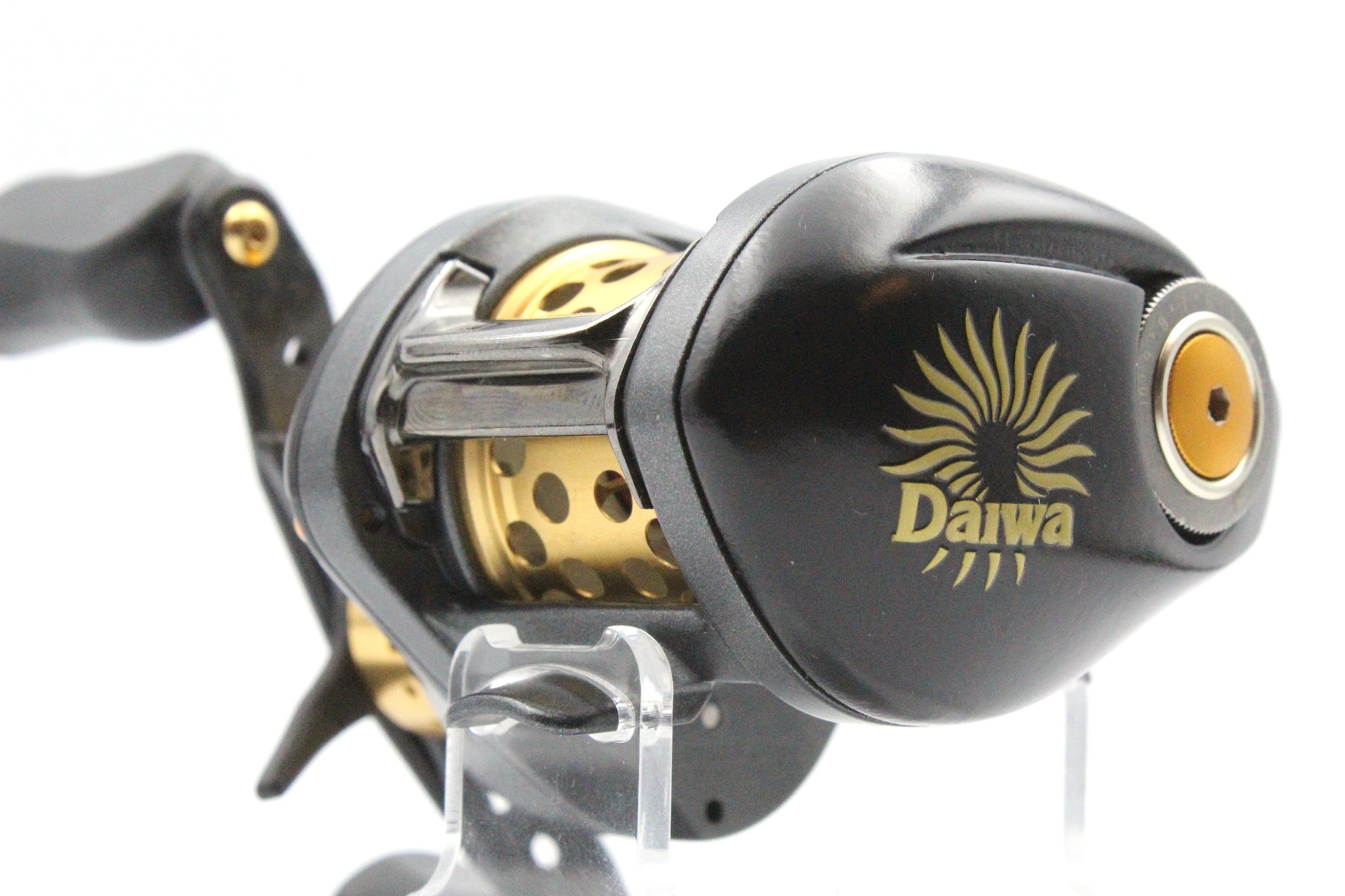 DAIWA STEEZ 103 HL - BLACK-GOLD :: resetreels