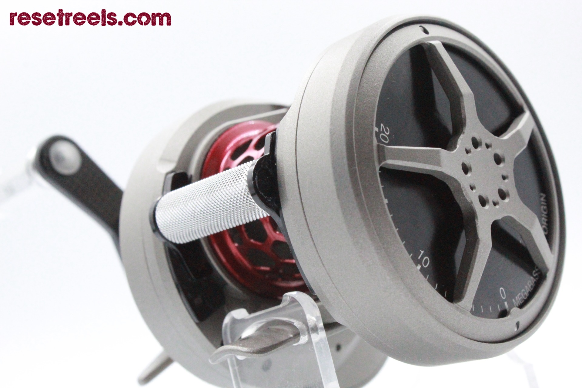 MEGABASS LIN 10 - TITAN :: resetreels